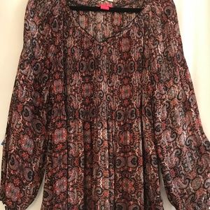 Sunny Leigh Petite Paisley Top